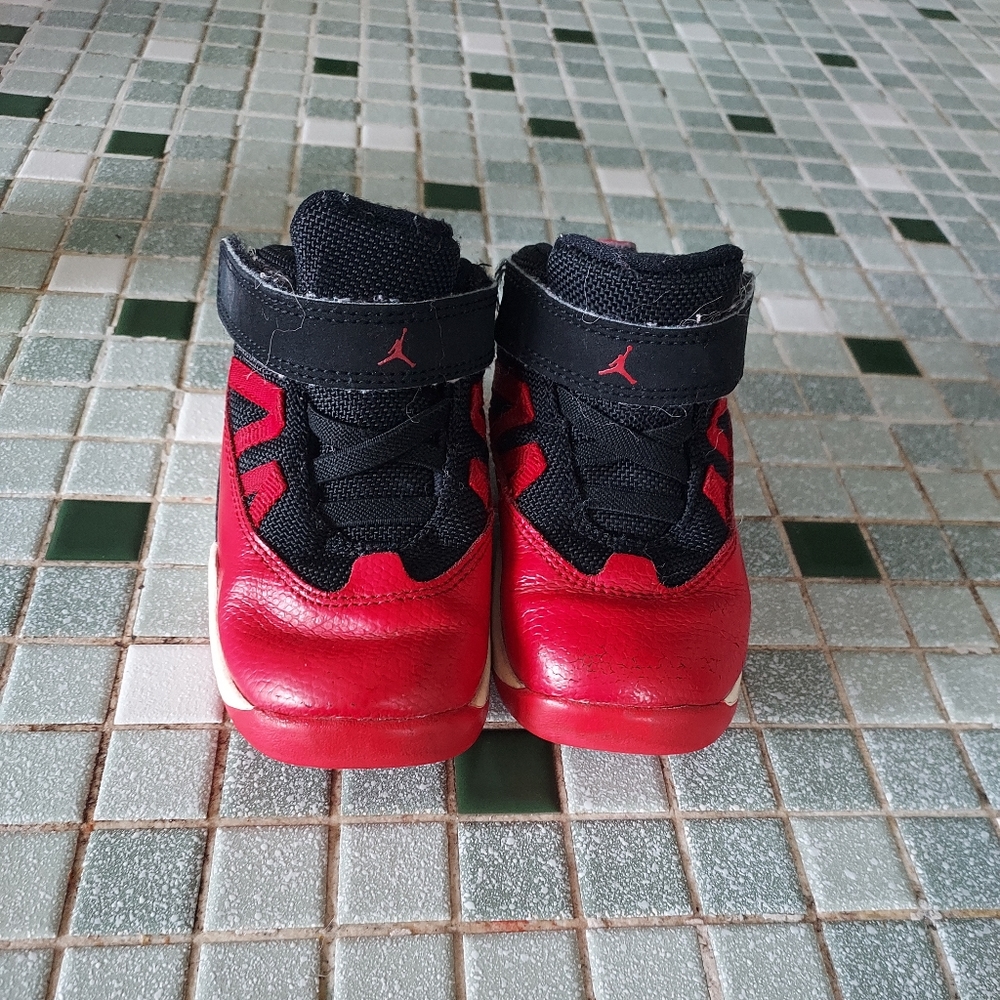 Red and black Air Jordan size 6c